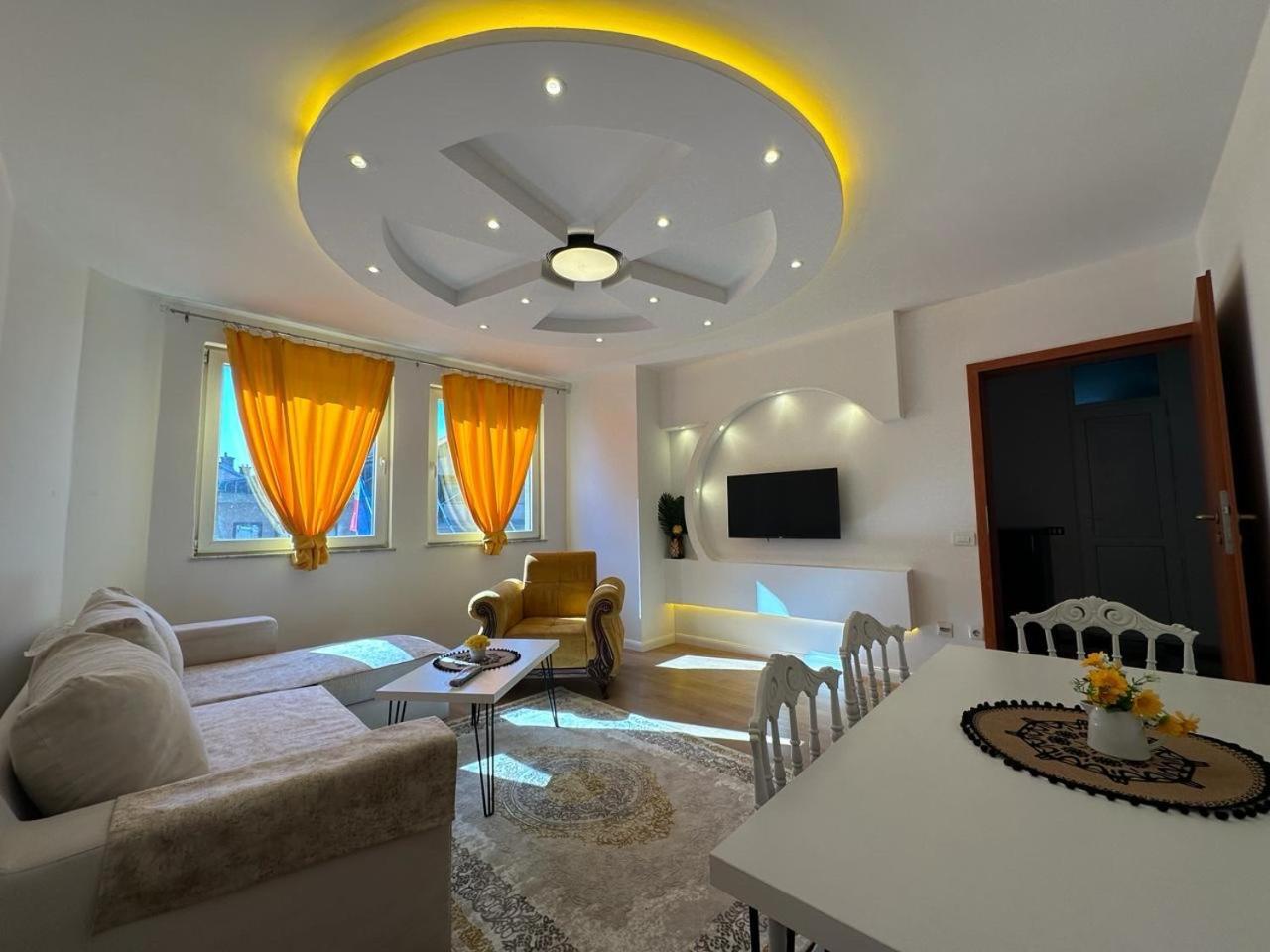 38 Apartment 2 Pristina Exteriör bild